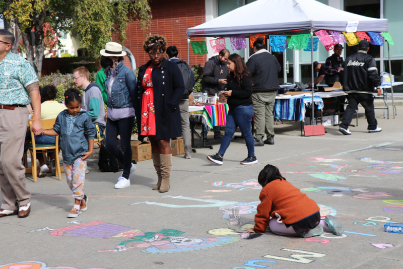 Fall-Family-Day-Chalk-Drawing