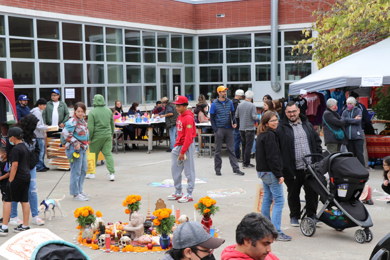 Fall-Family-Day-CROWD