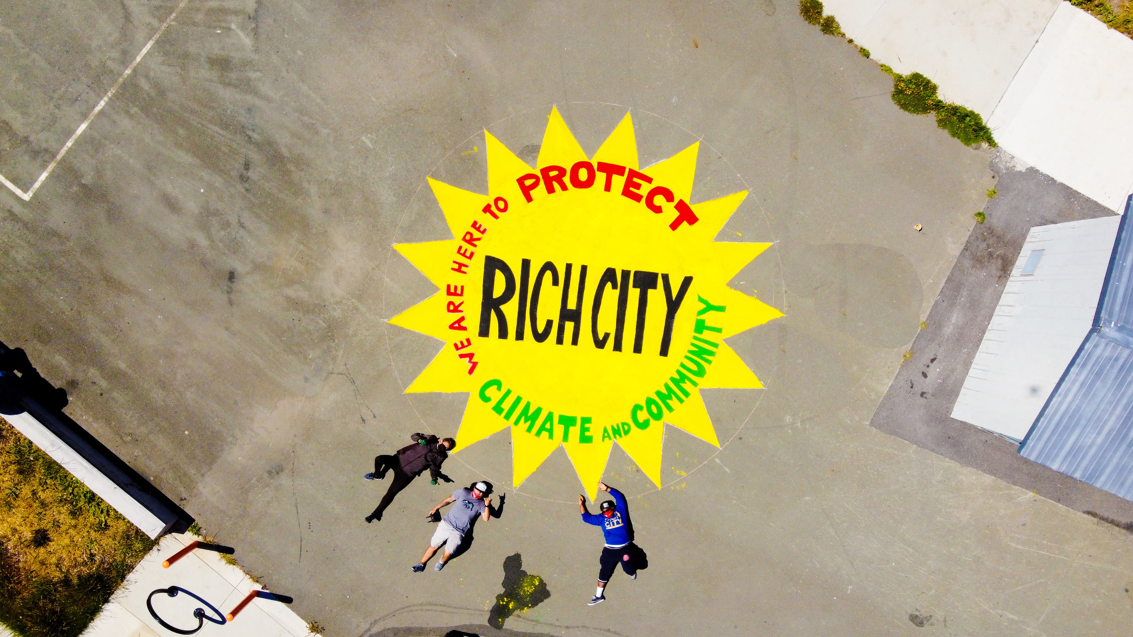 Climate Strike Mural. Richmond, CA, 2021. Lead Artist: David Solnit. Photo by Shots from Richmond