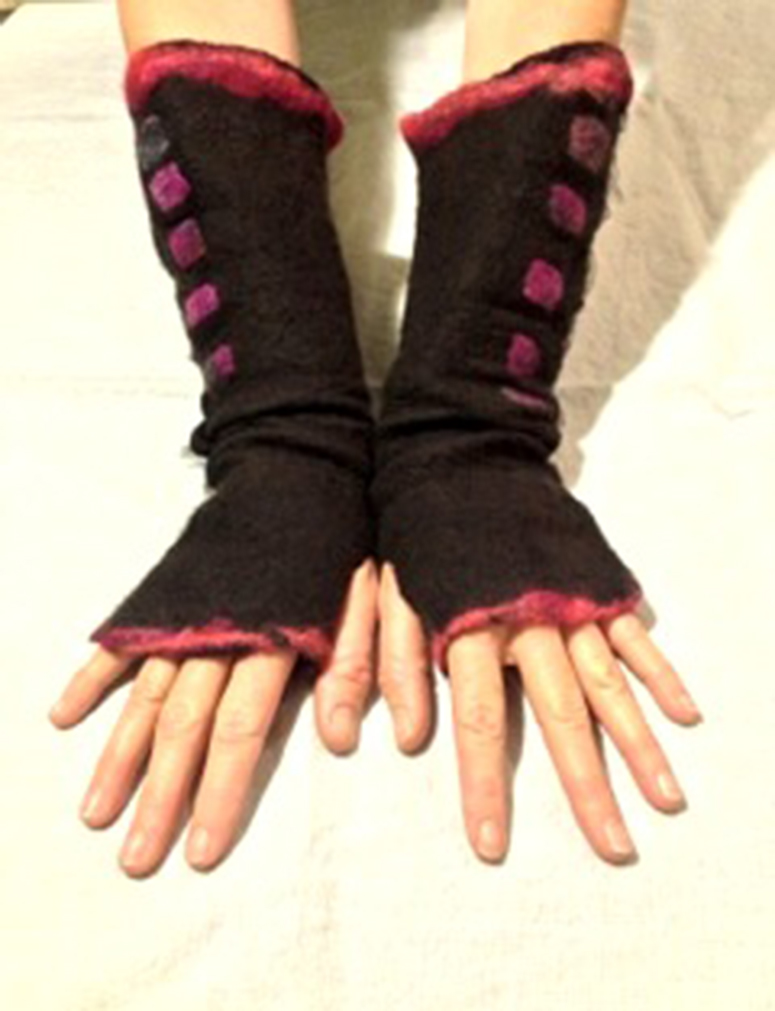 felted fingerless gloves